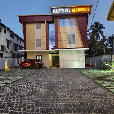 Вилла Kuttiyil Residency Kottarakara Экстерьер фото
