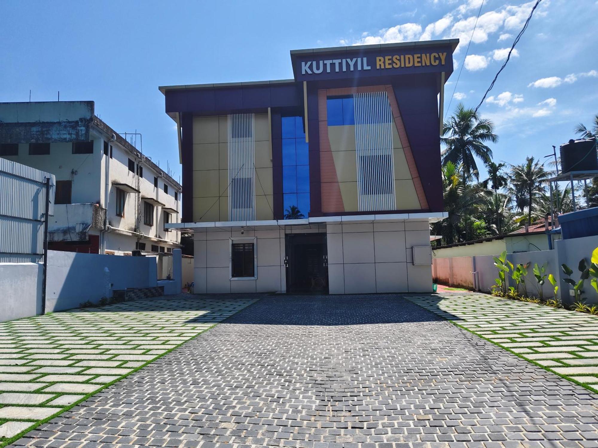 Вилла Kuttiyil Residency Kottarakara Экстерьер фото